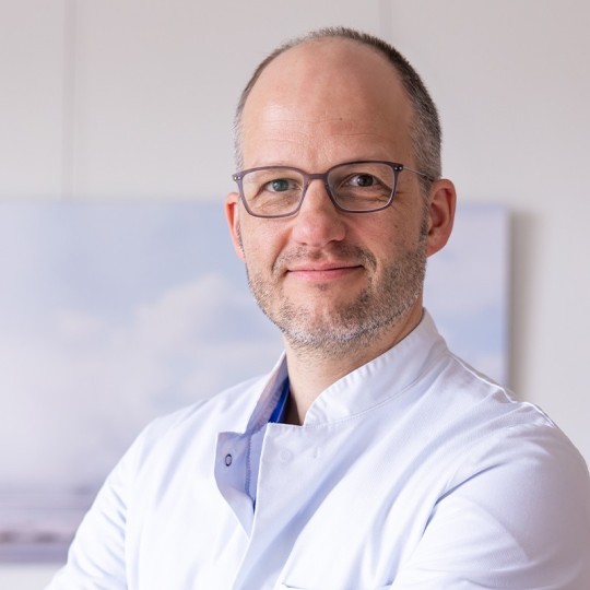 Oberarzt Gastroenterologie & Diabetologie, Leiter der Sonographie Dr. Christopher Janson