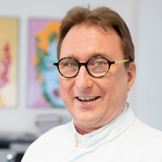 Chefarzt Nephrologie, Blutreinigung & Rheumatologie Prof. Dr. Jan T. Kielstein
