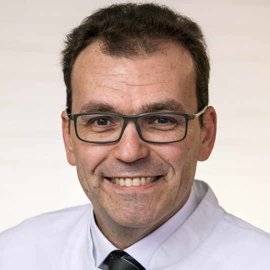 Oberarzt Herz-, Thorax- & Gefäßchirurgie, Bereichsleitung HTG Intensivmedizin Dr. Aschraf El-Essawi