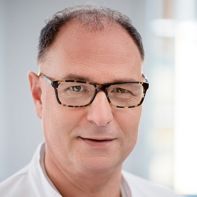 Dr. Ernst Rzesacz