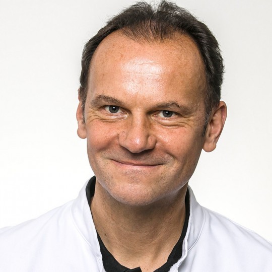 Dr. Tobias Weiland