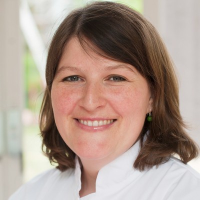 Dr. Sonja Hengst