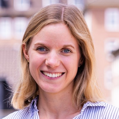 Julia Stoebel