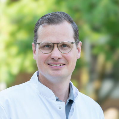 Dr. Henrik Giese