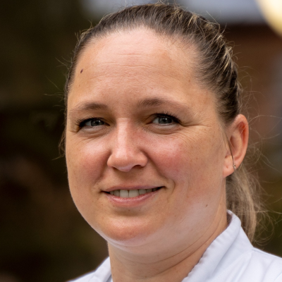 Dr. med. Anja Peine