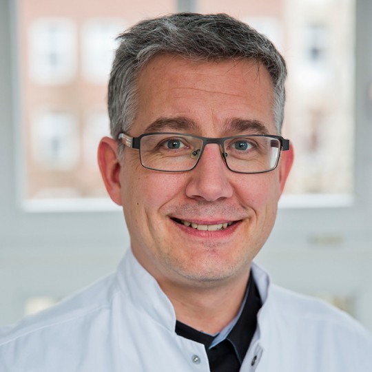  PD Dr. Johannes Leonhardt