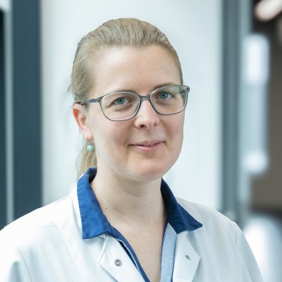 Frau Dr Fehrenbacher