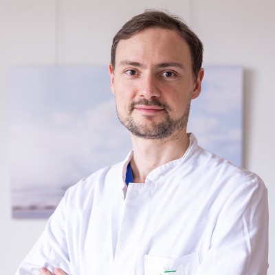 Dr. Alexander Henrici
